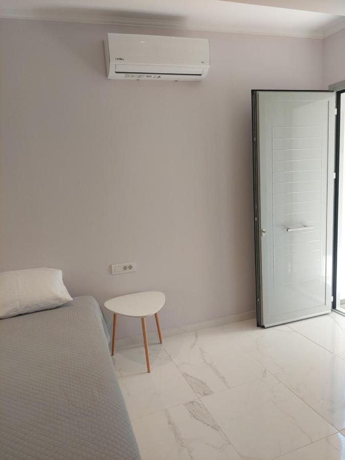 Alexandra'S Apartments - Port Of Zante Экстерьер фото